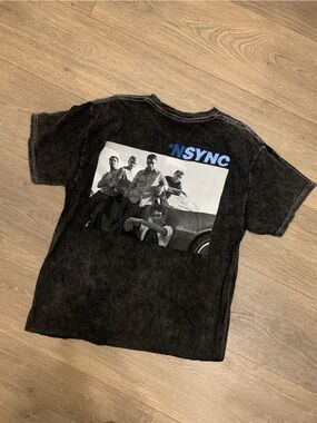 NSYNC 90s Boy Band Pop Music Mineral Wash Black Graphic Tee Size Medium